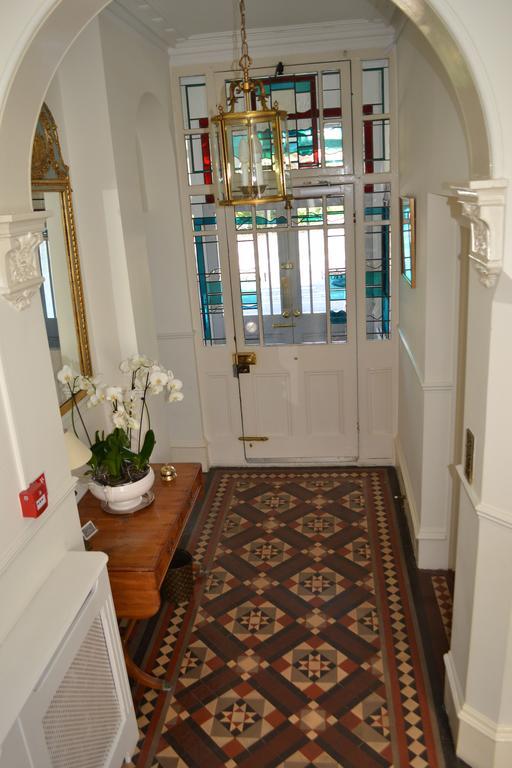 Cranleigh Hotel 레이게이트 외부 사진