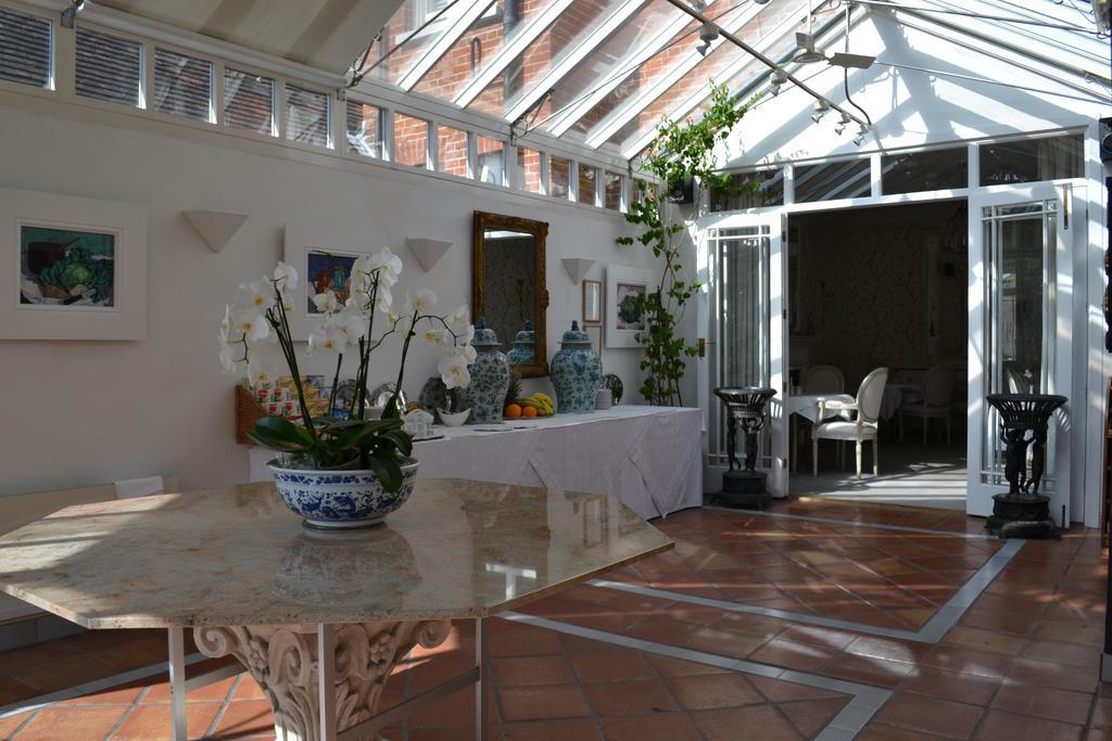 Cranleigh Hotel 레이게이트 외부 사진
